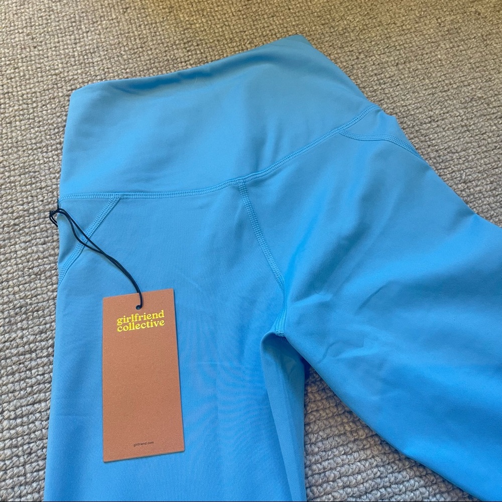 Girlfriend Collective Compressive High-Rise Legging in Haze (XS) - Picture 9 of 10